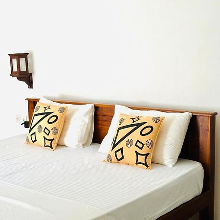 Welcome Family Guest House. Bentota Exterior photo