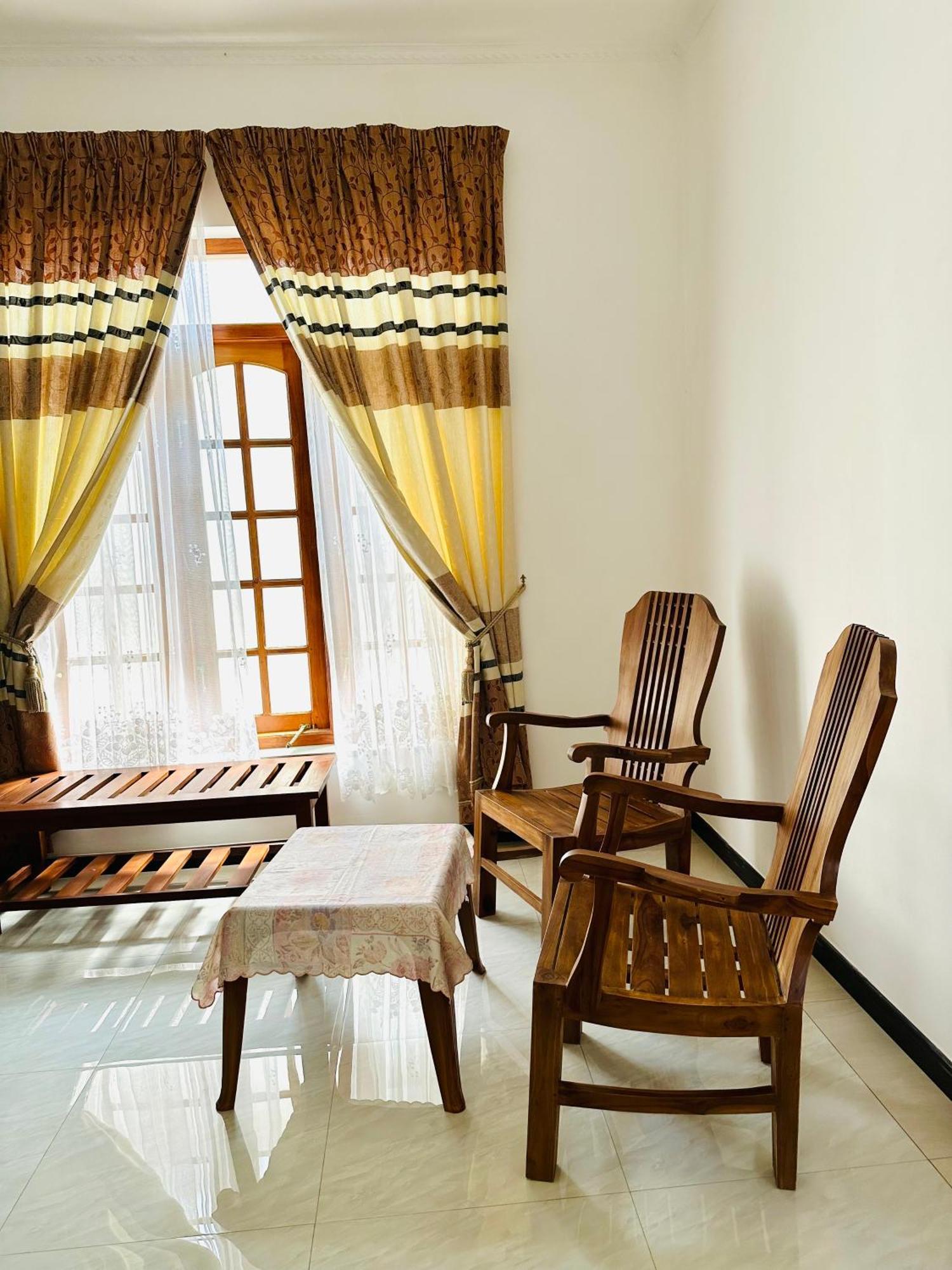 Welcome Family Guest House. Bentota Exterior photo